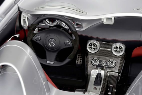 mercedes-mclaren-slr-stirling-moss-interior2.jpg